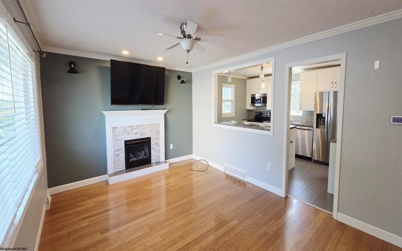 1572 Mary Lou Retton Drive, Fairmont, West Virginia 26554, 3 Bedrooms Bedrooms, 6 Rooms Rooms,2 BathroomsBathrooms,Single Family Detached,For Sale,Mary Lou Retton,10161321
