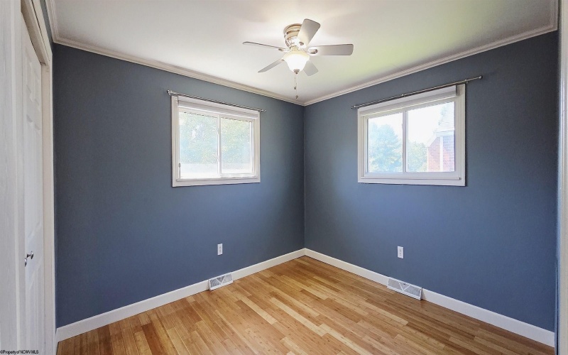 1572 Mary Lou Retton Drive, Fairmont, West Virginia 26554, 3 Bedrooms Bedrooms, 6 Rooms Rooms,2 BathroomsBathrooms,Single Family Detached,For Sale,Mary Lou Retton,10161321