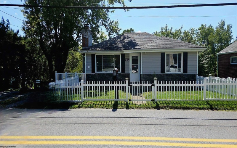 1572 Mary Lou Retton Drive, Fairmont, West Virginia 26554, 3 Bedrooms Bedrooms, 6 Rooms Rooms,2 BathroomsBathrooms,Single Family Detached,For Sale,Mary Lou Retton,10161321