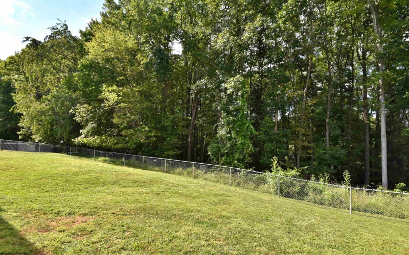 1127 Deerfield Drive, Fairmont, West Virginia 26554, 3 Bedrooms Bedrooms, 7 Rooms Rooms,2 BathroomsBathrooms,Single Family Detached,For Sale,Deerfield,10161323