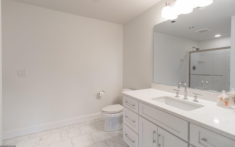 19 Golf Course Drive, Clarksburg, West Virginia 26301, 4 Bedrooms Bedrooms, 9 Rooms Rooms,3 BathroomsBathrooms,Single Family Detached,For Sale,Golf Course,10157996