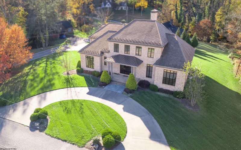 19 Golf Course Drive, Clarksburg, West Virginia 26301, 4 Bedrooms Bedrooms, 9 Rooms Rooms,3 BathroomsBathrooms,Single Family Detached,For Sale,Golf Course,10157996