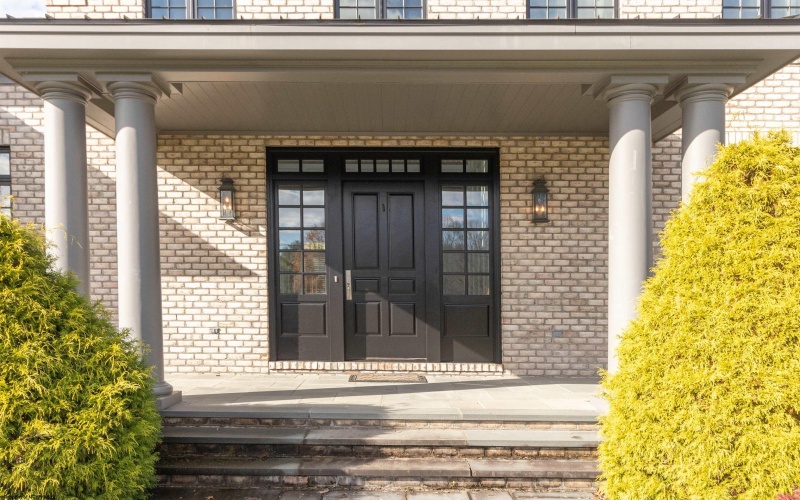 19 Golf Course Drive, Clarksburg, West Virginia 26301, 4 Bedrooms Bedrooms, 9 Rooms Rooms,3 BathroomsBathrooms,Single Family Detached,For Sale,Golf Course,10157996