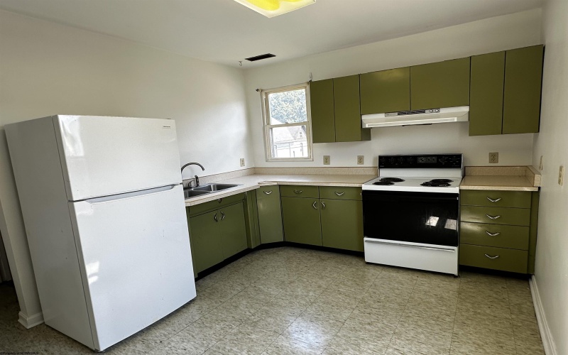 414 Guffey Street, Fairmont, West Virginia 26554, ,Multi-unit/income,For Sale,Guffey,10161339