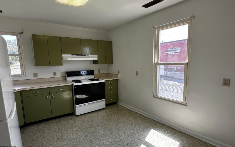 414 Guffey Street, Fairmont, West Virginia 26554, ,Multi-unit/income,For Sale,Guffey,10161339