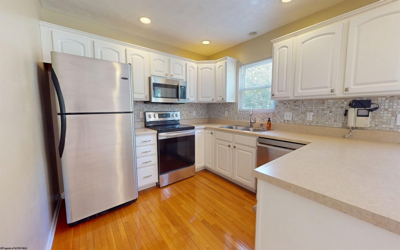 2001 Pierpont Heights, Morgantown, West Virginia 26508, 3 Bedrooms Bedrooms, 6 Rooms Rooms,2 BathroomsBathrooms,Single Family Attached,For Sale,Pierpont,10161325