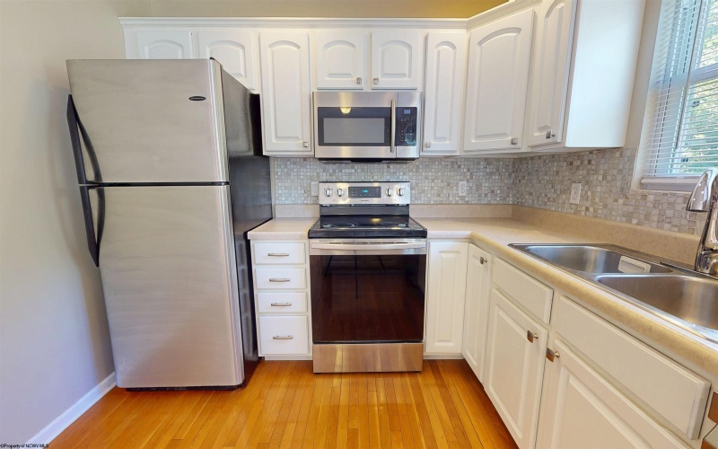 2001 Pierpont Heights, Morgantown, West Virginia 26508, 3 Bedrooms Bedrooms, 6 Rooms Rooms,2 BathroomsBathrooms,Single Family Attached,For Sale,Pierpont,10161325