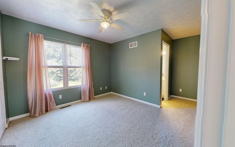 2001 Pierpont Heights, Morgantown, West Virginia 26508, 3 Bedrooms Bedrooms, 6 Rooms Rooms,2 BathroomsBathrooms,Single Family Attached,For Sale,Pierpont,10161325