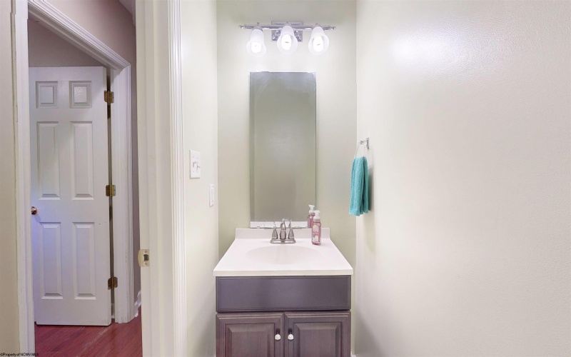 2001 Pierpont Heights, Morgantown, West Virginia 26508, 3 Bedrooms Bedrooms, 6 Rooms Rooms,2 BathroomsBathrooms,Single Family Attached,For Sale,Pierpont,10161325