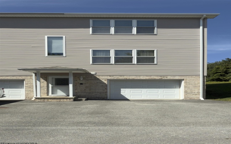 2001 Pierpont Heights, Morgantown, West Virginia 26508, 3 Bedrooms Bedrooms, 6 Rooms Rooms,2 BathroomsBathrooms,Single Family Attached,For Sale,Pierpont,10161325