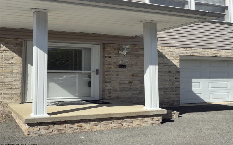 2001 Pierpont Heights, Morgantown, West Virginia 26508, 3 Bedrooms Bedrooms, 6 Rooms Rooms,2 BathroomsBathrooms,Single Family Attached,For Sale,Pierpont,10161325