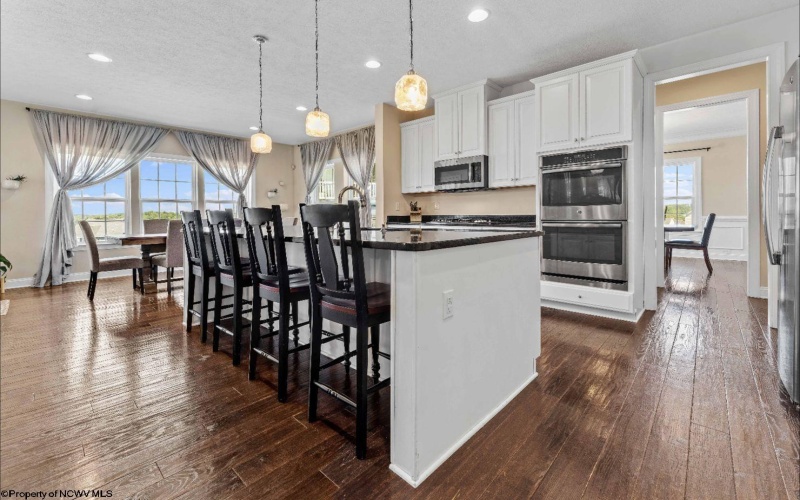 77 Falling Water Lane, Morgantown, West Virginia 26508, 4 Bedrooms Bedrooms, 10 Rooms Rooms,3 BathroomsBathrooms,Single Family Detached,For Sale,Falling Water,10161330