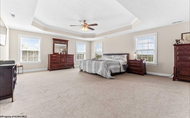 77 Falling Water Lane, Morgantown, West Virginia 26508, 4 Bedrooms Bedrooms, 10 Rooms Rooms,3 BathroomsBathrooms,Single Family Detached,For Sale,Falling Water,10161330