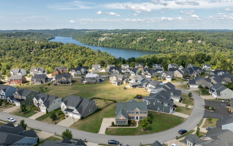 77 Falling Water Lane, Morgantown, West Virginia 26508, 4 Bedrooms Bedrooms, 10 Rooms Rooms,3 BathroomsBathrooms,Single Family Detached,For Sale,Falling Water,10161330