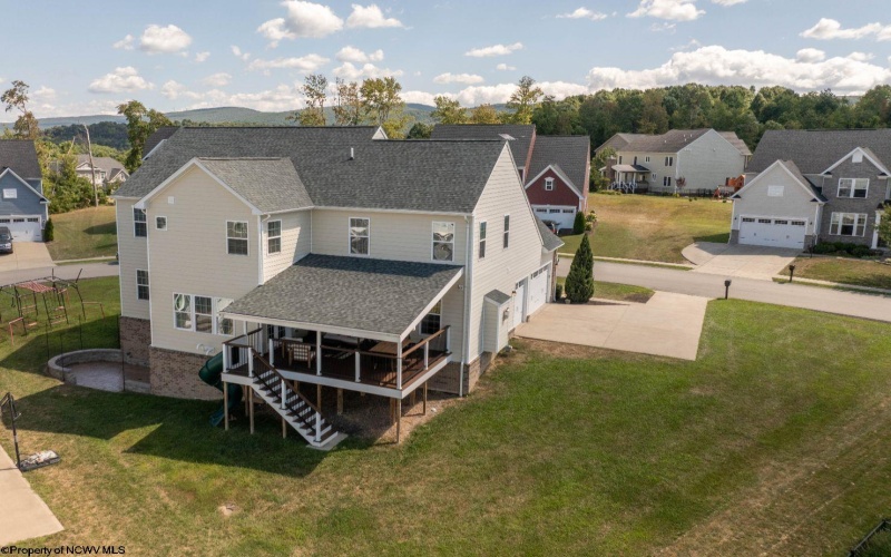 77 Falling Water Lane, Morgantown, West Virginia 26508, 4 Bedrooms Bedrooms, 10 Rooms Rooms,3 BathroomsBathrooms,Single Family Detached,For Sale,Falling Water,10161330