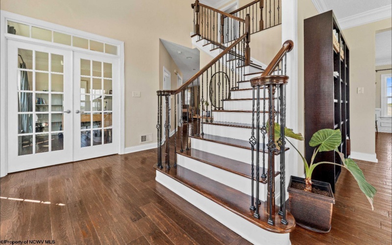 77 Falling Water Lane, Morgantown, West Virginia 26508, 4 Bedrooms Bedrooms, 10 Rooms Rooms,3 BathroomsBathrooms,Single Family Detached,For Sale,Falling Water,10161330