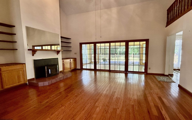 125 Amber Lane, Fairmont, West Virginia 26554, 3 Bedrooms Bedrooms, 10 Rooms Rooms,2 BathroomsBathrooms,Single Family Detached,For Sale,Amber,10161327