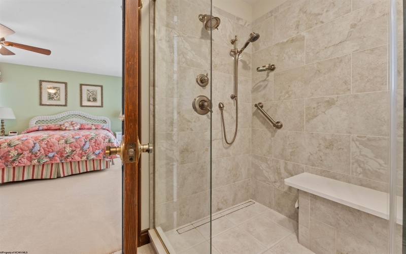 10 Kingston Drive, Morgantown, West Virginia 26505, 3 Bedrooms Bedrooms, 8 Rooms Rooms,3 BathroomsBathrooms,Single Family Detached,For Sale,Kingston,10161341