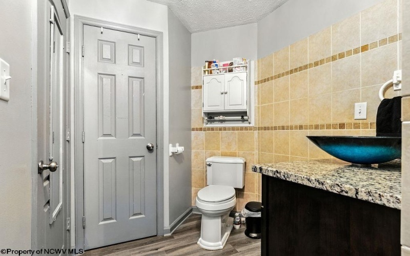 82 Robinwood Drive, Mount Clare, West Virginia 26408, 3 Bedrooms Bedrooms, 8 Rooms Rooms,2 BathroomsBathrooms,Single Family Detached,For Sale,Robinwood,10161340