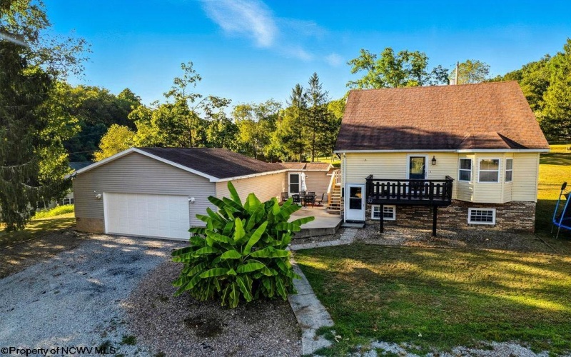 82 Robinwood Drive, Mount Clare, West Virginia 26408, 3 Bedrooms Bedrooms, 8 Rooms Rooms,2 BathroomsBathrooms,Single Family Detached,For Sale,Robinwood,10161340