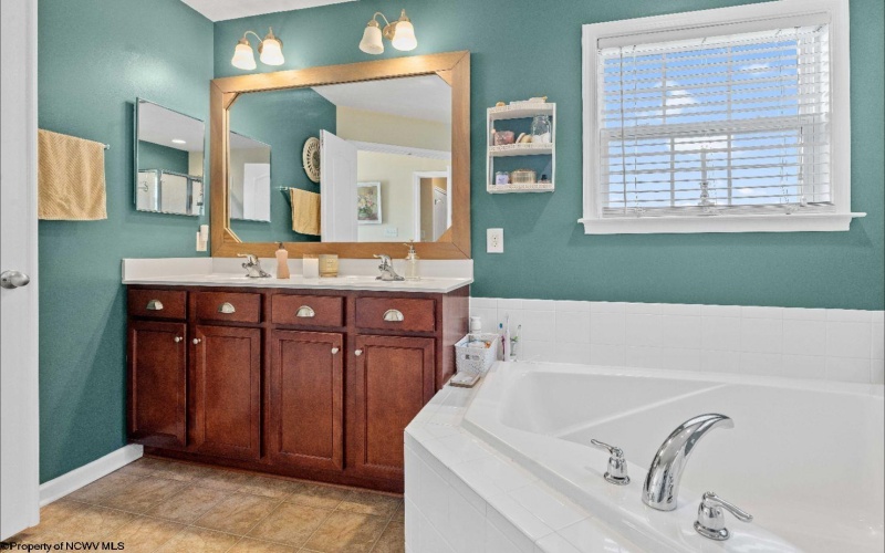 457 Blackberry Ridge Drive, Morgantown, West Virginia 26508, 4 Bedrooms Bedrooms, 8 Rooms Rooms,2 BathroomsBathrooms,Single Family Detached,For Sale,Blackberry Ridge,10161335