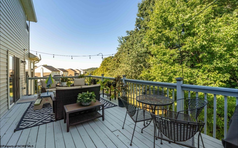 457 Blackberry Ridge Drive, Morgantown, West Virginia 26508, 4 Bedrooms Bedrooms, 8 Rooms Rooms,2 BathroomsBathrooms,Single Family Detached,For Sale,Blackberry Ridge,10161335