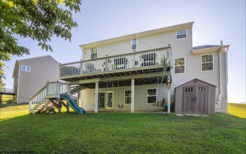 457 Blackberry Ridge Drive, Morgantown, West Virginia 26508, 4 Bedrooms Bedrooms, 8 Rooms Rooms,2 BathroomsBathrooms,Single Family Detached,For Sale,Blackberry Ridge,10161335