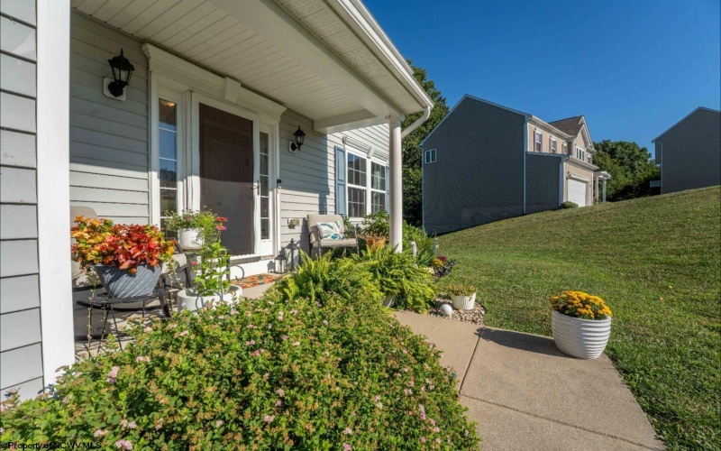 457 Blackberry Ridge Drive, Morgantown, West Virginia 26508, 4 Bedrooms Bedrooms, 8 Rooms Rooms,2 BathroomsBathrooms,Single Family Detached,For Sale,Blackberry Ridge,10161335