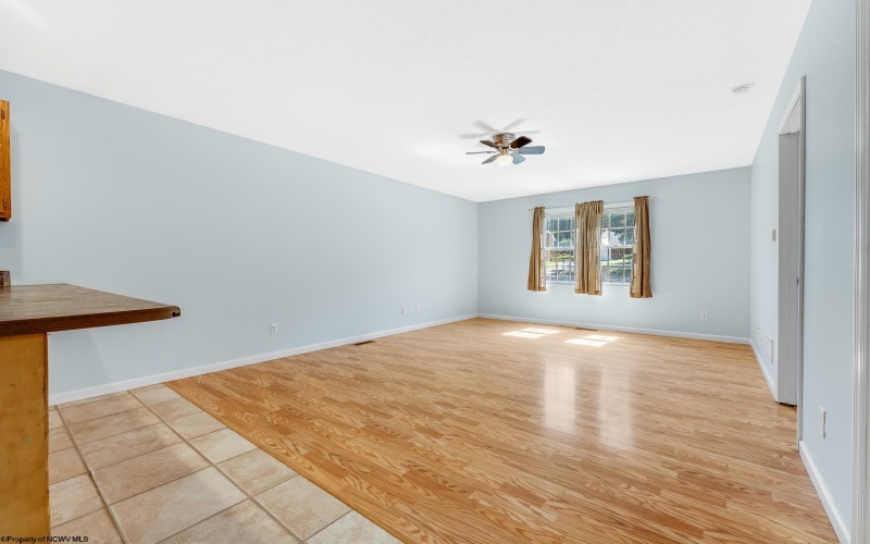 203 Foothills Lane, Morgantown, West Virginia 26508, 3 Bedrooms Bedrooms, 9 Rooms Rooms,2 BathroomsBathrooms,Single Family Detached,For Sale,Foothills,10161338