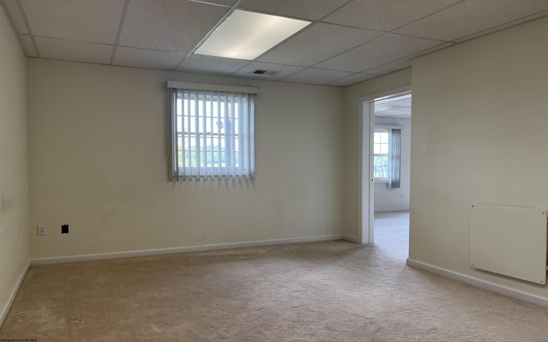 112 Donna Avenue, Morgantown, West Virginia 26505, 4 Bedrooms Bedrooms, 7 Rooms Rooms,3 BathroomsBathrooms,Single Family Attached,For Sale,Donna,10161342