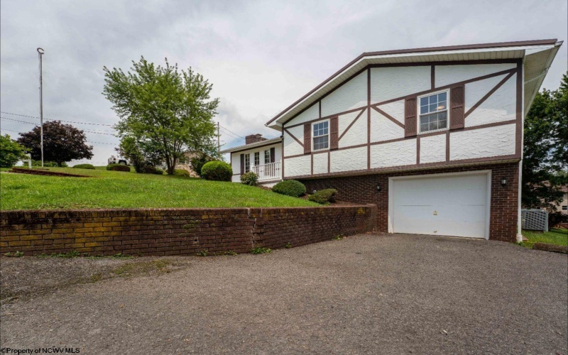 1503 Pattam Trail, Fairmont, West Virginia 26554, 3 Bedrooms Bedrooms, 7 Rooms Rooms,2 BathroomsBathrooms,Single Family Detached,For Sale,Pattam,10161365