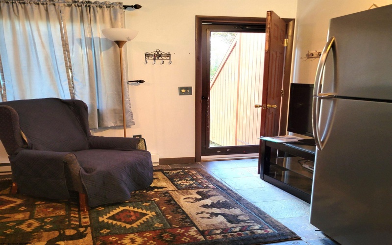 20 Pendletonheim Circle, Davis, West Virginia 26260, 1 Bedroom Bedrooms, 3 Rooms Rooms,1 BathroomBathrooms,Single Family Attached,For Sale,Pendletonheim,10161366