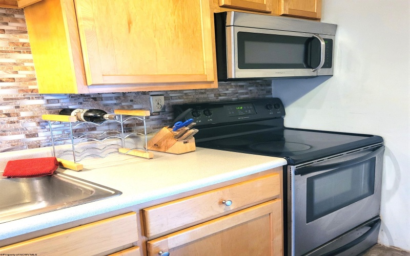 20 Pendletonheim Circle, Davis, West Virginia 26260, 1 Bedroom Bedrooms, 3 Rooms Rooms,1 BathroomBathrooms,Single Family Attached,For Sale,Pendletonheim,10161366