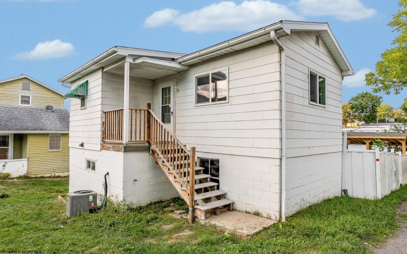 532 & 532 1/2 Herman Avenue, Star City, West Virginia 26505, ,Multi-unit/income,For Sale,Herman,10161343