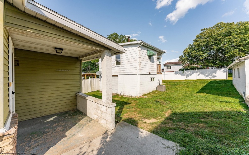 532 & 532 1/2 Herman Avenue, Star City, West Virginia 26505, ,Multi-unit/income,For Sale,Herman,10161343