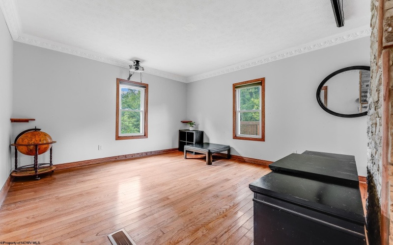 336 Gabbertville Road, Morgantown, West Virginia 26501, 2 Bedrooms Bedrooms, 6 Rooms Rooms,2 BathroomsBathrooms,Single Family Detached,For Sale,Gabbertville,10161364