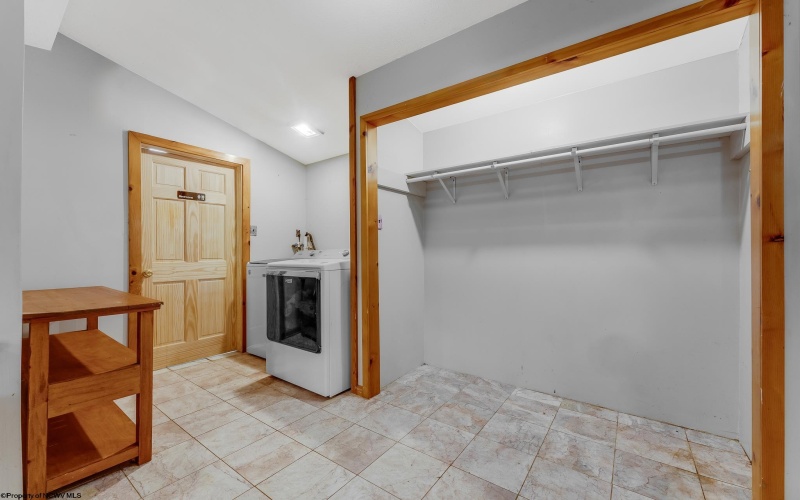 336 Gabbertville Road, Morgantown, West Virginia 26501, 2 Bedrooms Bedrooms, 6 Rooms Rooms,2 BathroomsBathrooms,Single Family Detached,For Sale,Gabbertville,10161364