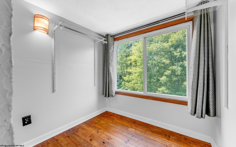336 Gabbertville Road, Morgantown, West Virginia 26501, 2 Bedrooms Bedrooms, 6 Rooms Rooms,2 BathroomsBathrooms,Single Family Detached,For Sale,Gabbertville,10161364