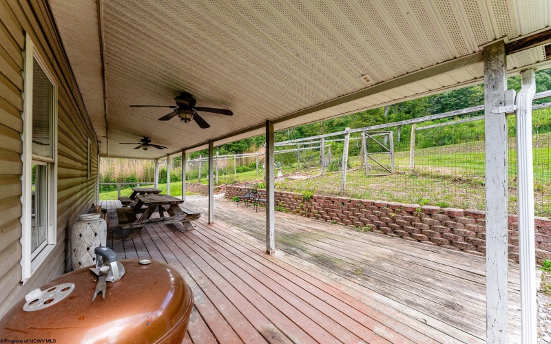 336 Gabbertville Road, Morgantown, West Virginia 26501, 2 Bedrooms Bedrooms, 6 Rooms Rooms,2 BathroomsBathrooms,Single Family Detached,For Sale,Gabbertville,10161364