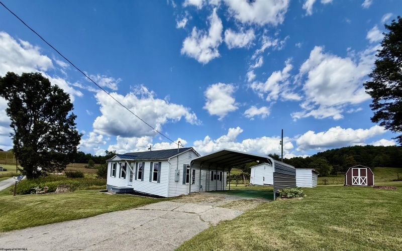 129 Darlynn Road, Philippi, West Virginia 26416, 2 Bedrooms Bedrooms, 6 Rooms Rooms,1 BathroomBathrooms,Single Family Detached,For Sale,Darlynn,10161345