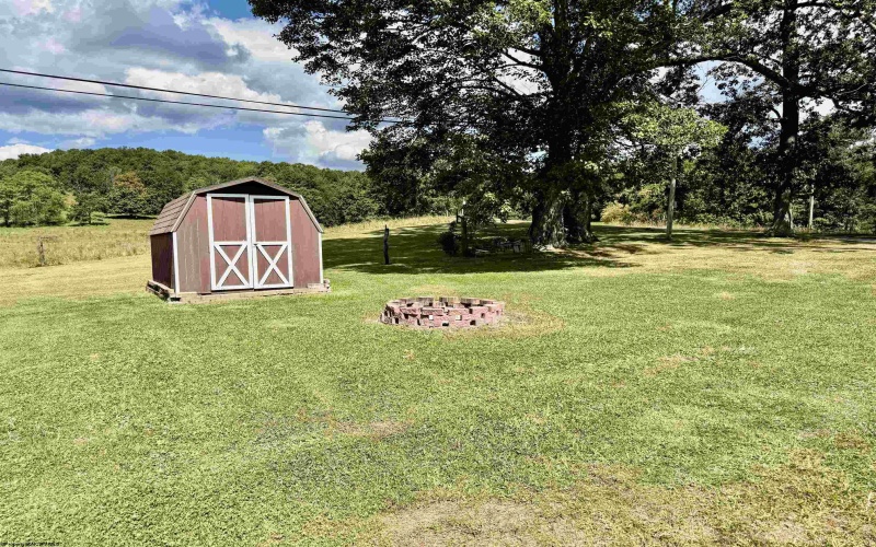 129 Darlynn Road, Philippi, West Virginia 26416, 2 Bedrooms Bedrooms, 6 Rooms Rooms,1 BathroomBathrooms,Single Family Detached,For Sale,Darlynn,10161345