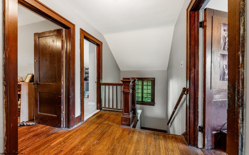 524 Pearl Avenue, Morgantown, West Virginia 26505, 3 Bedrooms Bedrooms, 7 Rooms Rooms,2 BathroomsBathrooms,Single Family Detached,For Sale,Pearl,10161348
