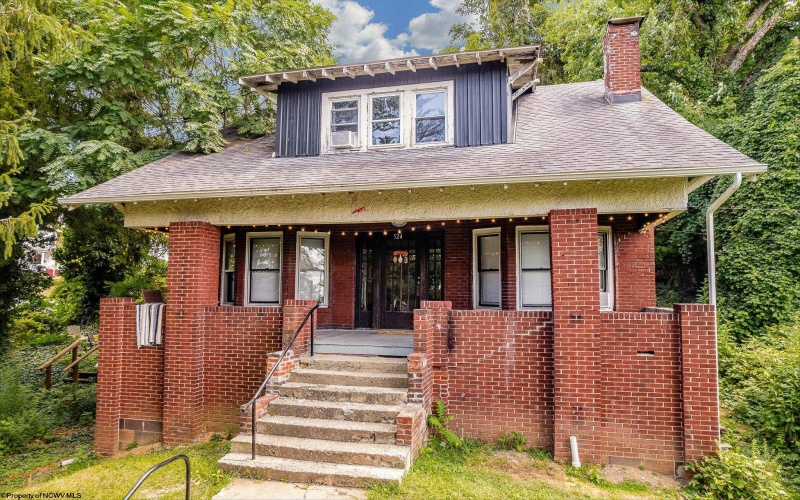 524 Pearl Avenue, Morgantown, West Virginia 26505, 3 Bedrooms Bedrooms, 7 Rooms Rooms,2 BathroomsBathrooms,Single Family Detached,For Sale,Pearl,10161348