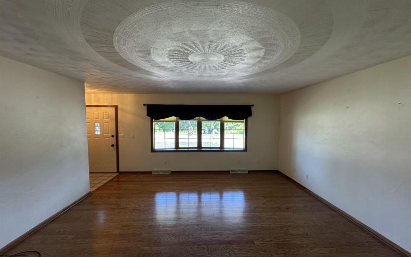 8 Franklin Court, Fairmont, West Virginia 26554-0000, 3 Bedrooms Bedrooms, 5 Rooms Rooms,2 BathroomsBathrooms,Single Family Detached,For Sale,Franklin,10161360