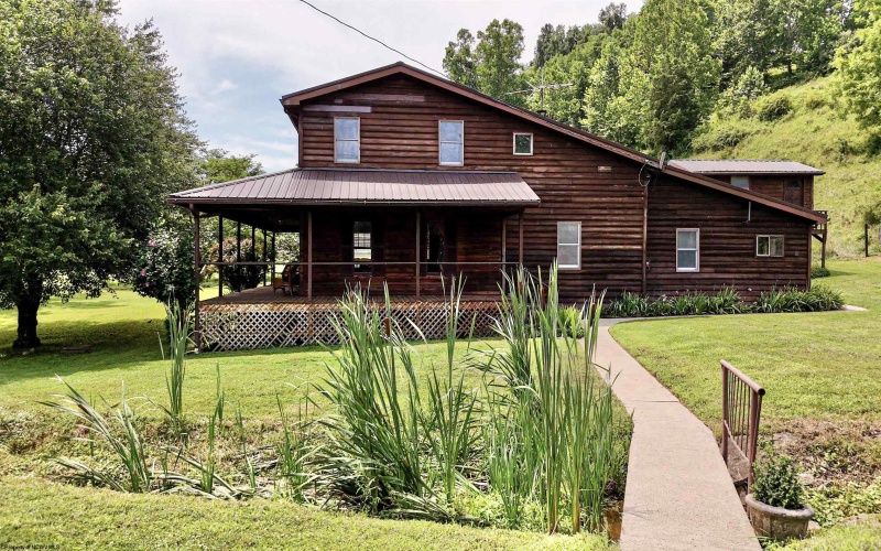 135 Cedar Lane, West Union, West Virginia 26456, 3 Bedrooms Bedrooms, 8 Rooms Rooms,2 BathroomsBathrooms,Single Family Detached,For Sale,Cedar,10161359