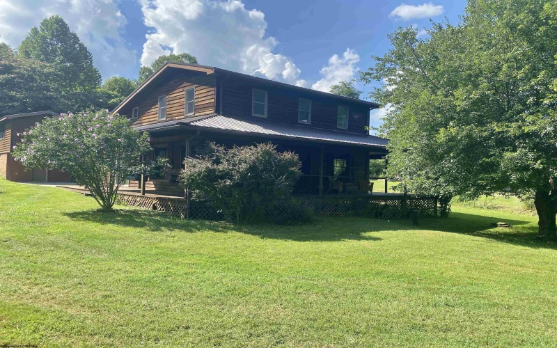 135 Cedar Lane, West Union, West Virginia 26456, 3 Bedrooms Bedrooms, 8 Rooms Rooms,2 BathroomsBathrooms,Single Family Detached,For Sale,Cedar,10161359