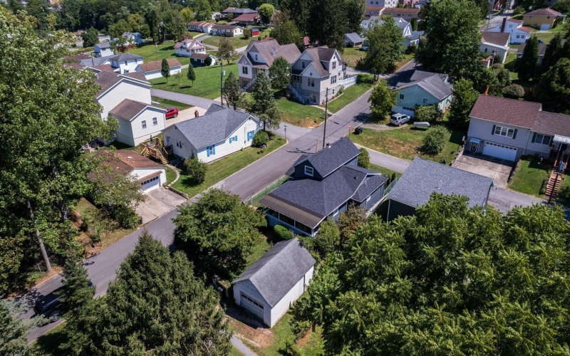 1477 Center Hill Avenue, Star City, West Virginia 26505, 3 Bedrooms Bedrooms, 7 Rooms Rooms,2 BathroomsBathrooms,Single Family Detached,For Sale,Center Hill,10161349