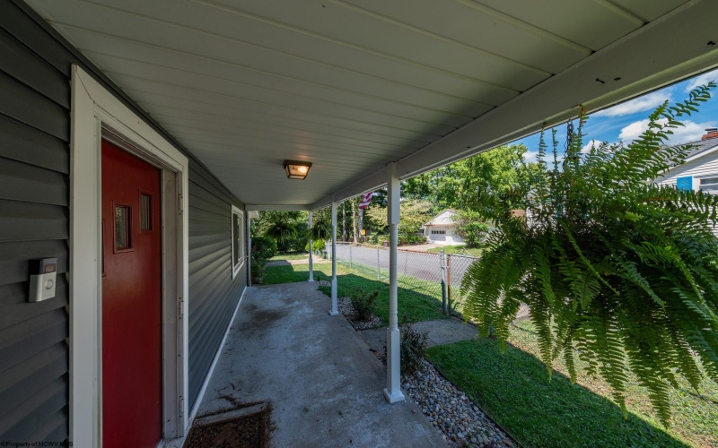1477 Center Hill Avenue, Star City, West Virginia 26505, 3 Bedrooms Bedrooms, 7 Rooms Rooms,2 BathroomsBathrooms,Single Family Detached,For Sale,Center Hill,10161349