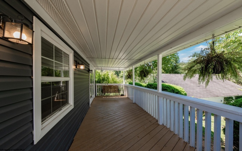 1477 Center Hill Avenue, Star City, West Virginia 26505, 3 Bedrooms Bedrooms, 7 Rooms Rooms,2 BathroomsBathrooms,Single Family Detached,For Sale,Center Hill,10161349