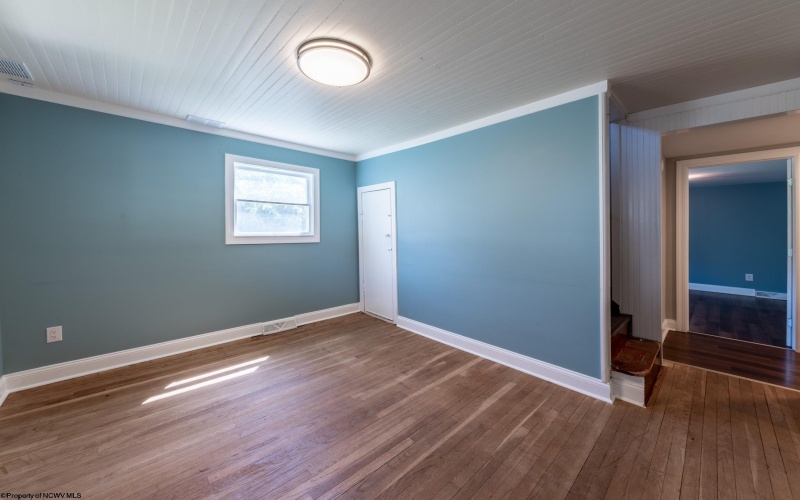 1477 Center Hill Avenue, Star City, West Virginia 26505, 3 Bedrooms Bedrooms, 7 Rooms Rooms,2 BathroomsBathrooms,Single Family Detached,For Sale,Center Hill,10161349